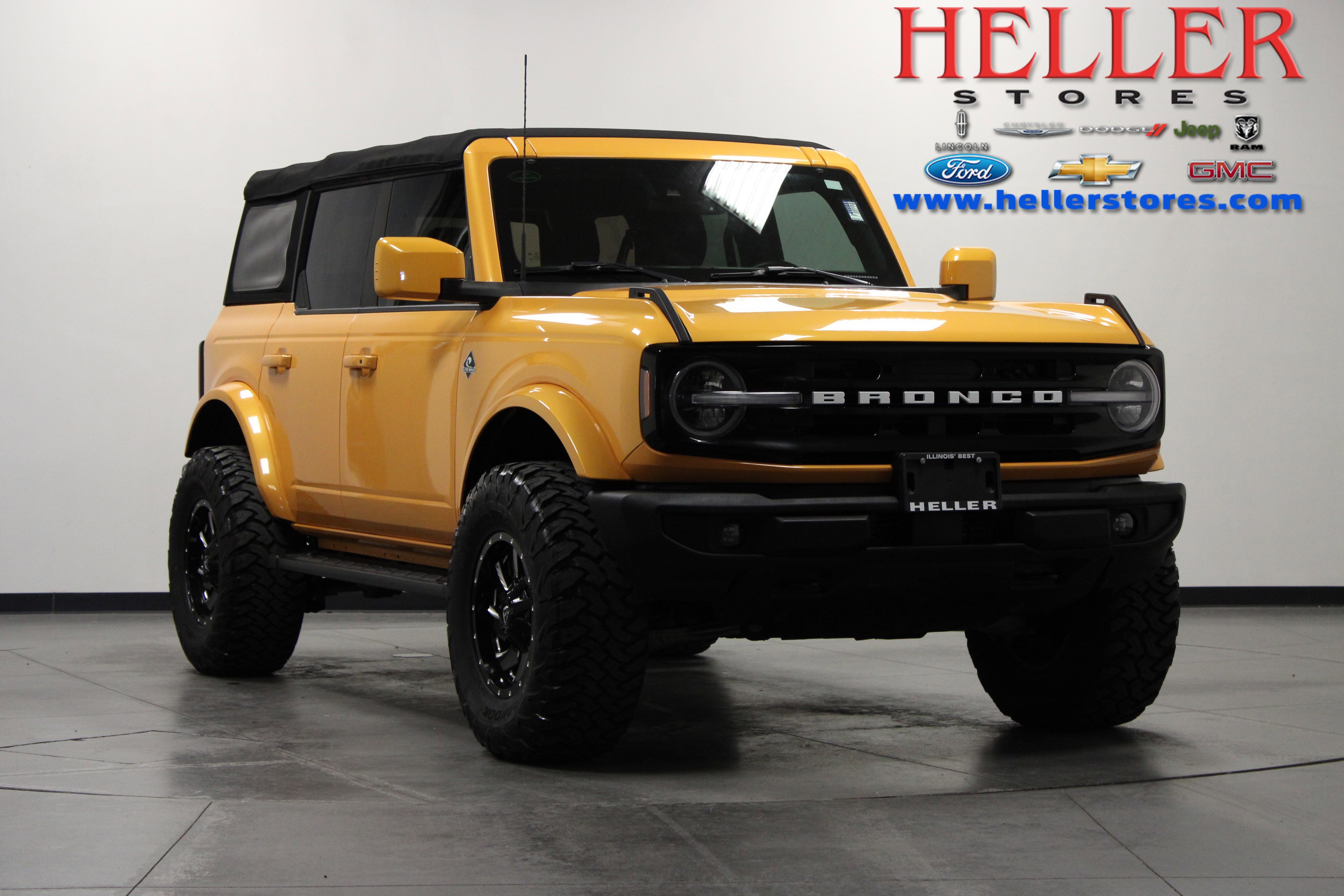 Used 2022 Ford Bronco Outer Banks image 1