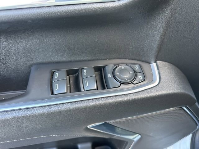 Used 2023 Chevrolet Silverado 1500 LT image 10