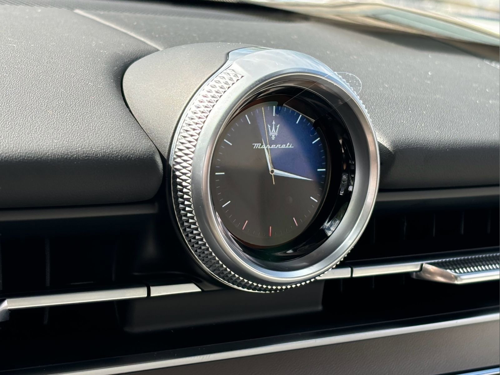 New 2024 Maserati Grecale GT image 39