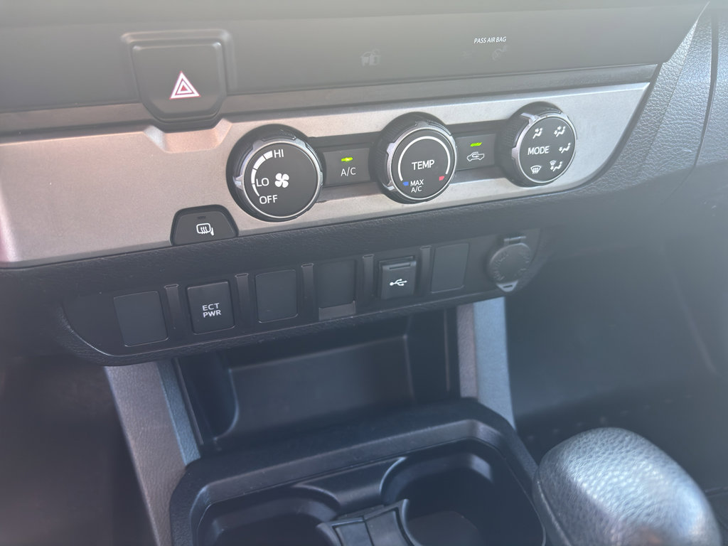 Used 2021 Toyota Tacoma SR image 29