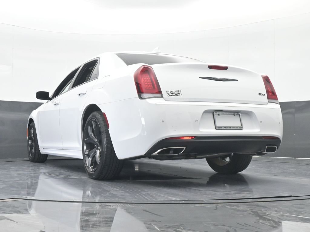 Used 2023 Chrysler 300 Touring L image 54