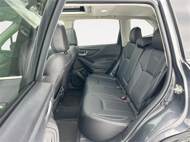 Used 2020 Subaru Forester Limited image 13
