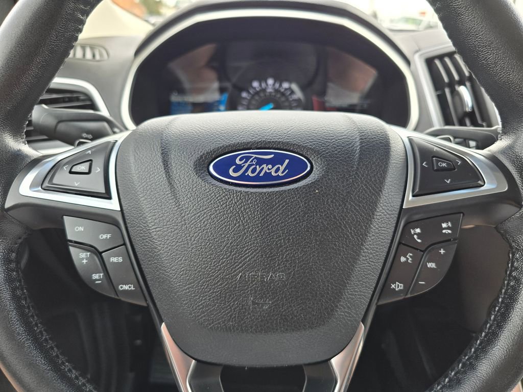 Used 2017 Ford Edge SEL w/ Equipment Group 201A image 26