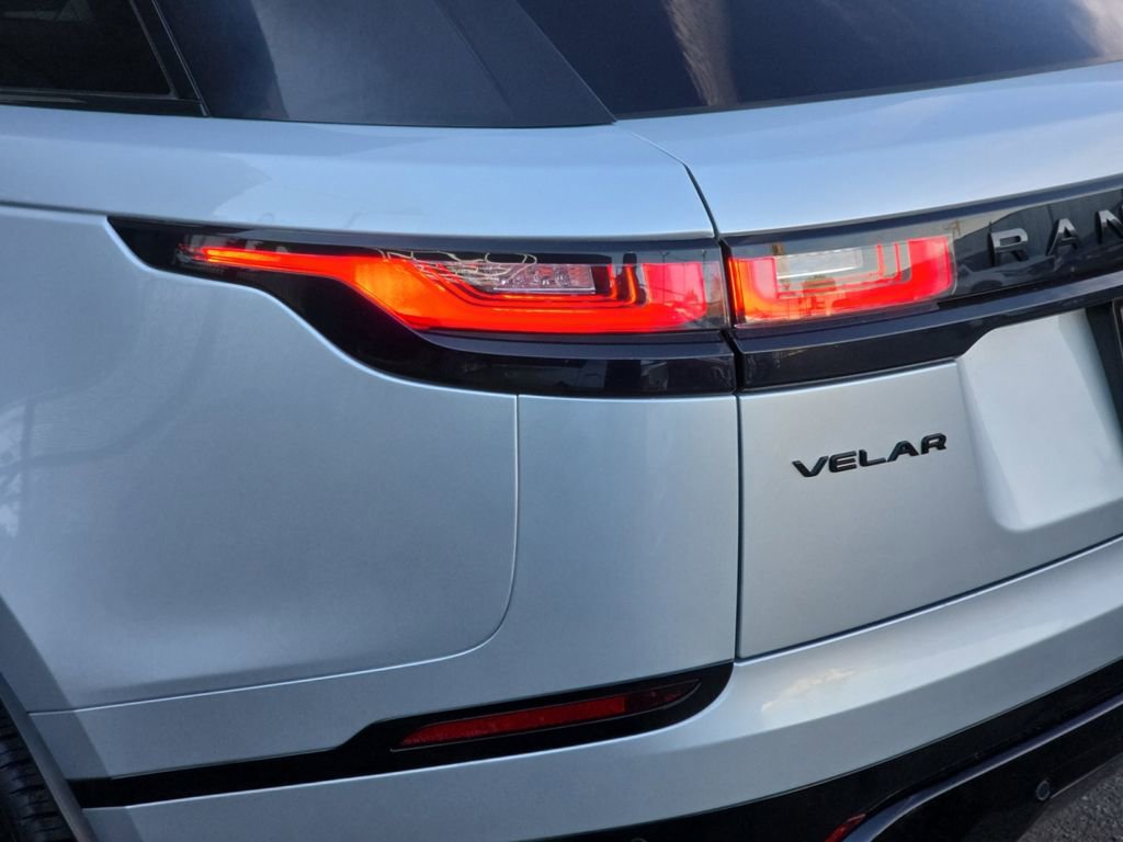 Used 2019 Land Rover Range Rover Velar S image 33