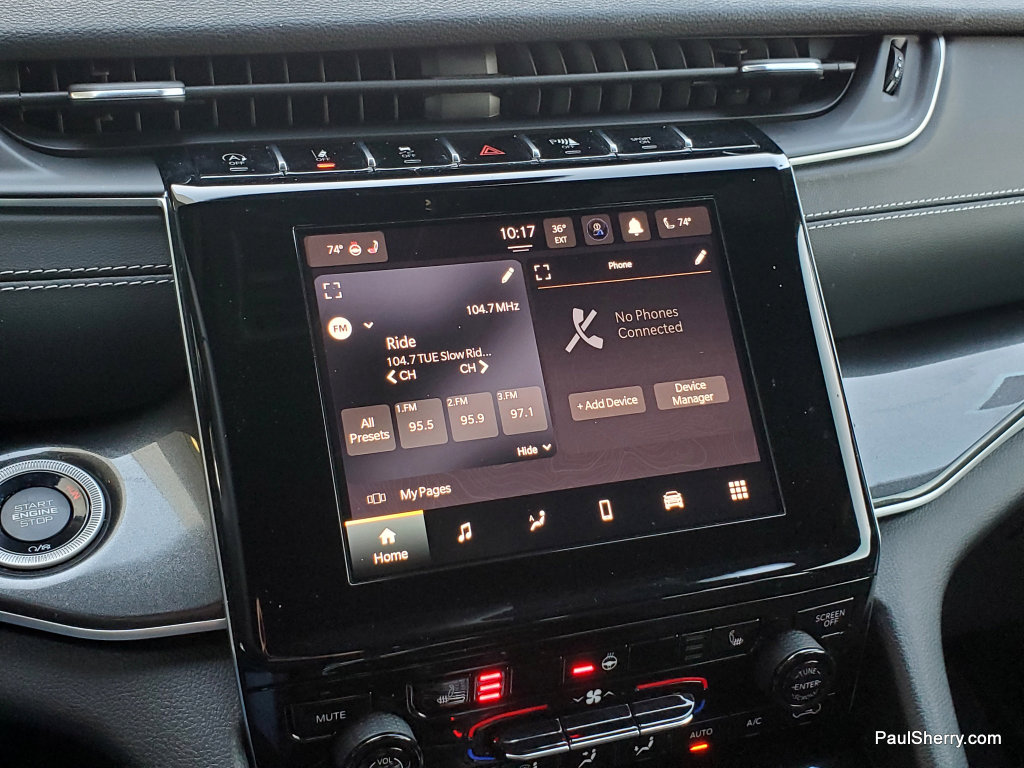 Used 2022 Jeep Grand Cherokee Altitude AWD/4WD image 31