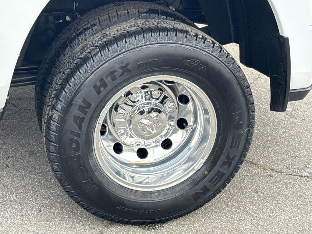 New 2026 RAM 3500 Laramie AWD/4WD image 41