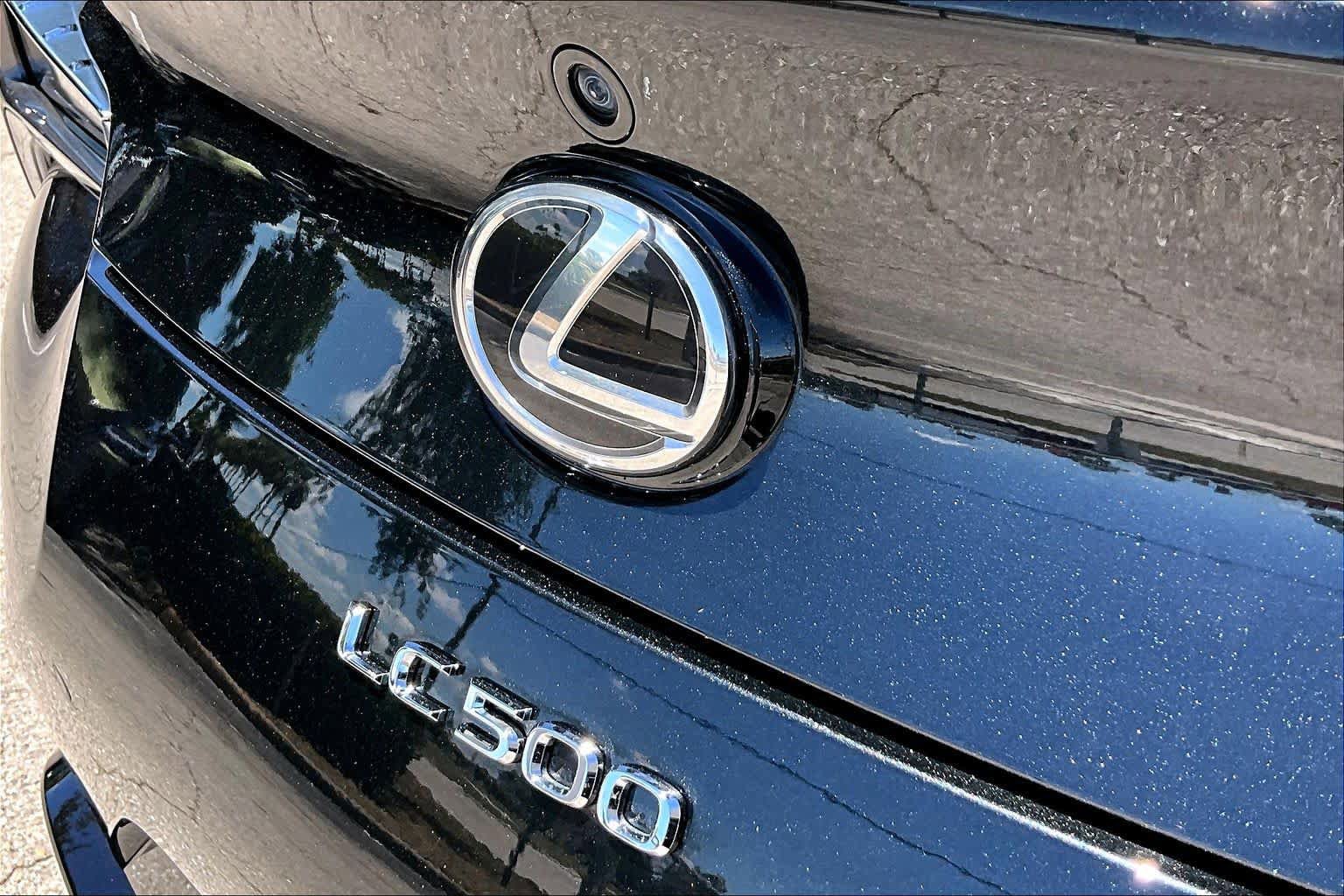 Used 2022 Lexus LC 500 Convertible w/ Touring Package RWD image 31