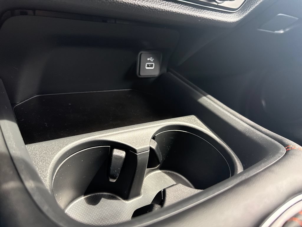 Certified 2025 Honda HR-V Sport image 30