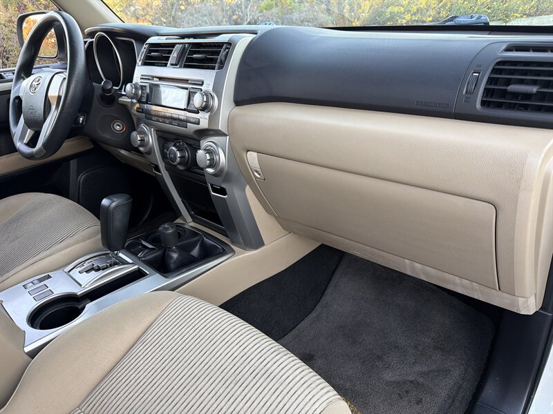 Used 2010 Toyota 4Runner SR5 AWD/4WD image 13