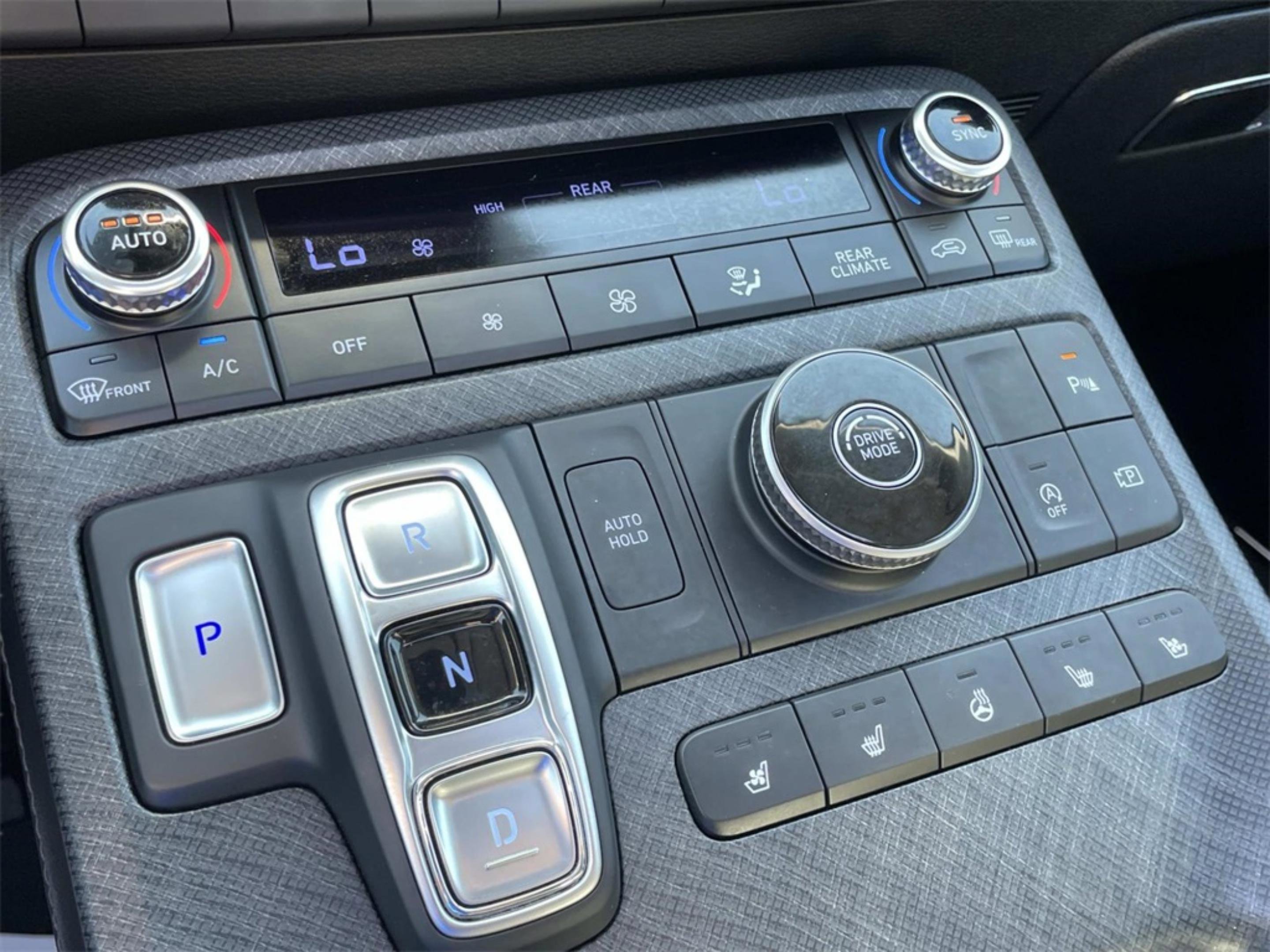 Used 2024 Hyundai Palisade Limited image 28