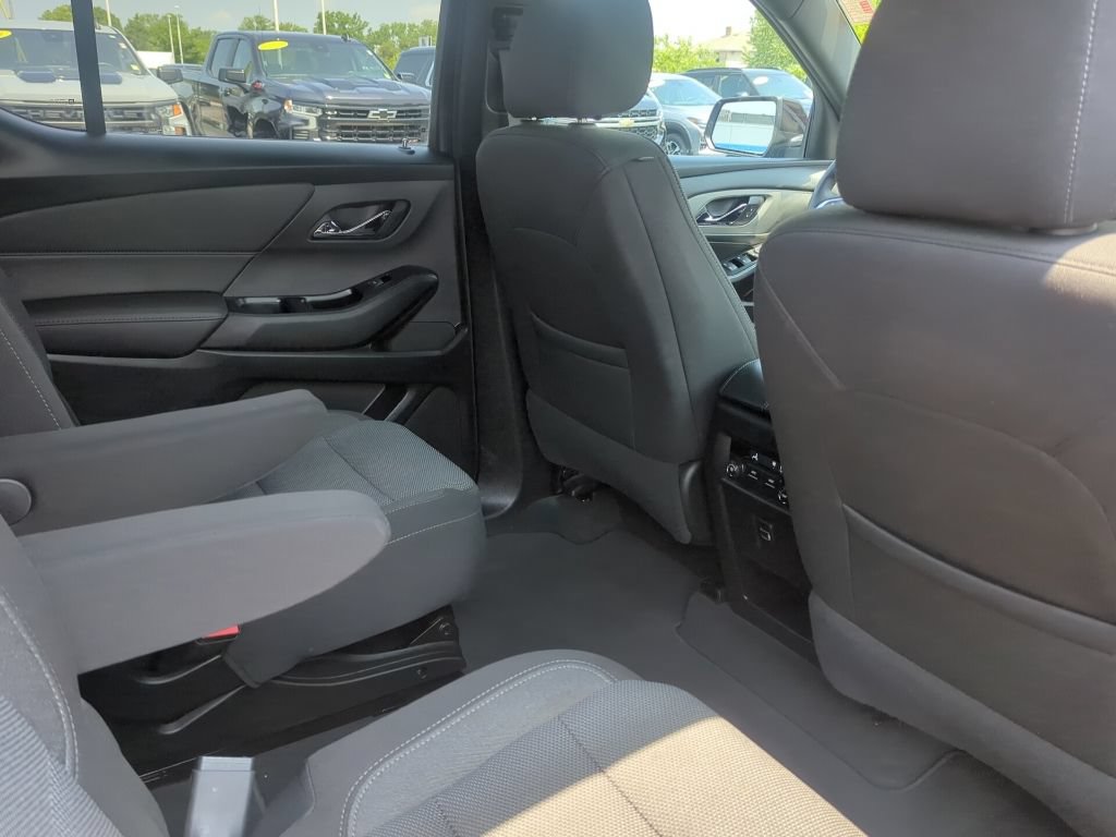 Certified 2023 Chevrolet Traverse LT AWD/4WD image 16