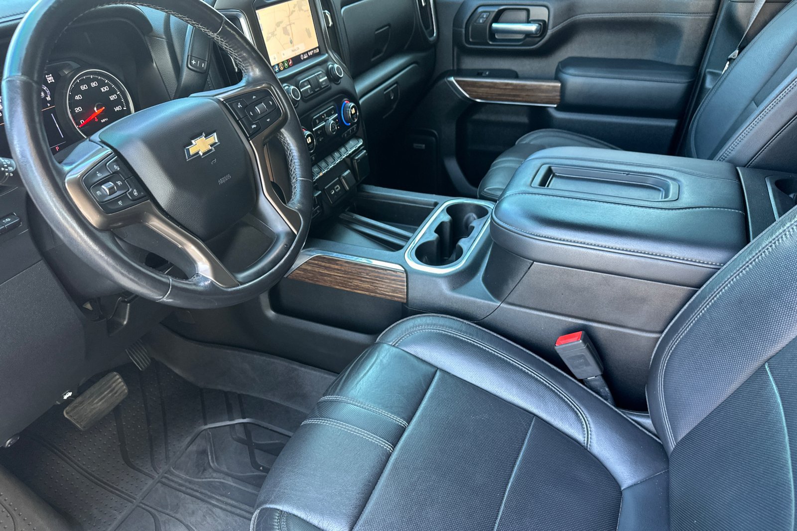 Used 2020 Chevrolet Silverado 2500 High Country w/ Technology Package AWD/4WD image 10