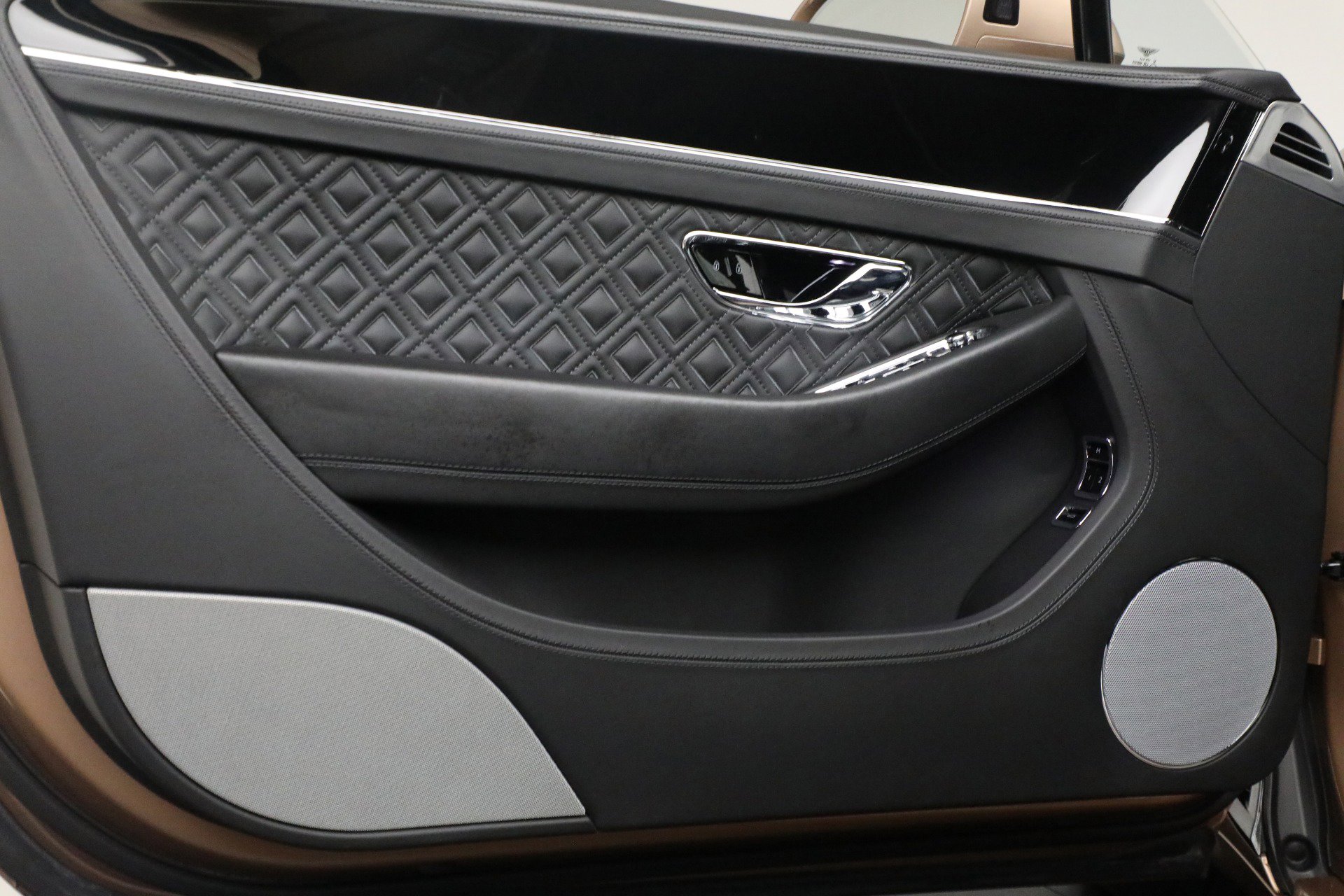 Certified 2022 Bentley Continental GT image 18