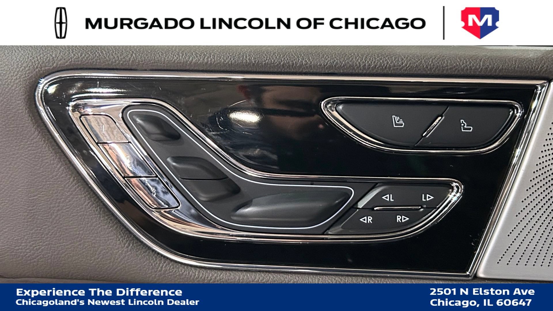 Used 2023 Lincoln Navigator Reserve AWD/4WD image 40