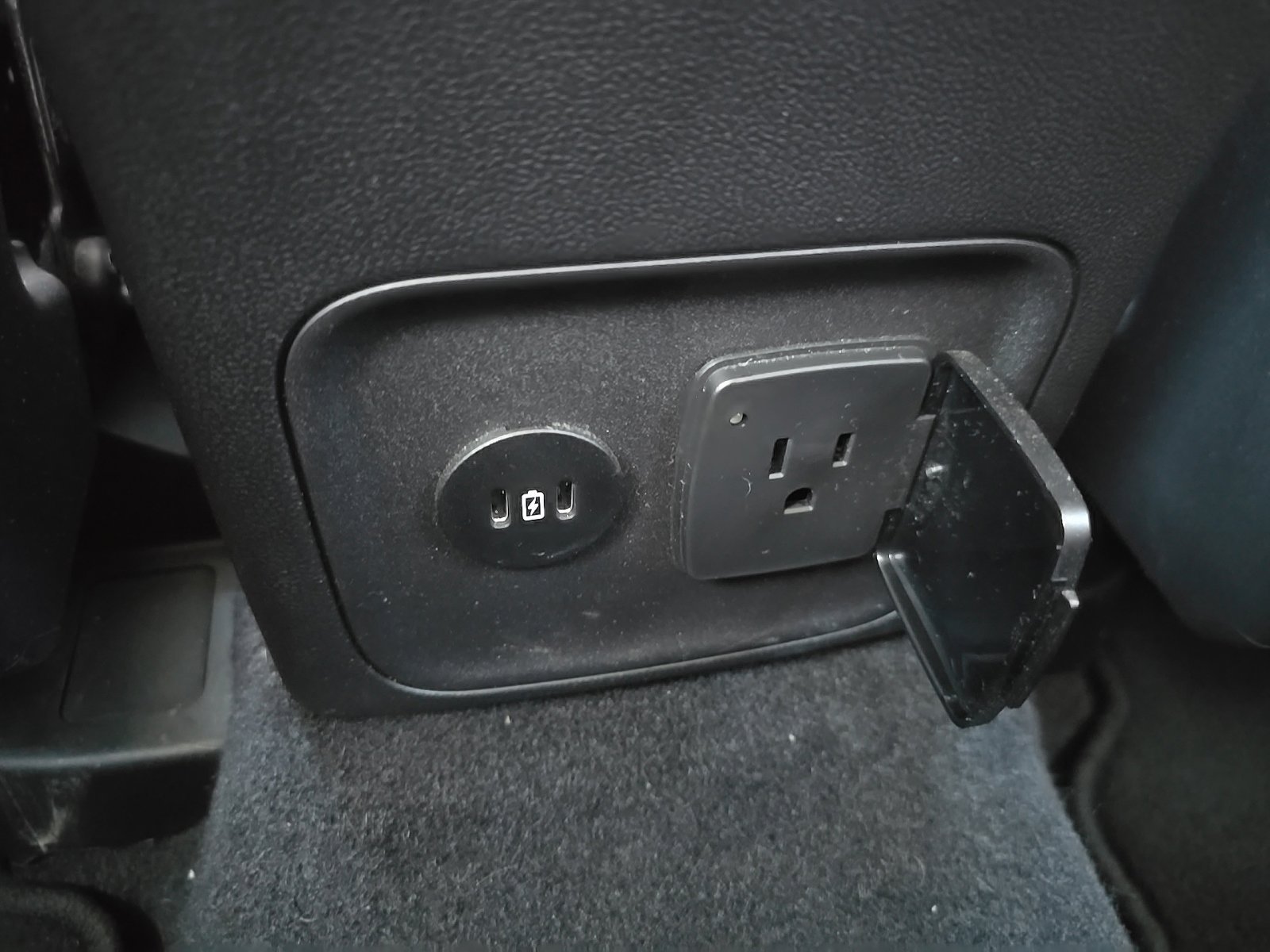 Used 2024 Ford Bronco Sport Outer Banks AWD/4WD image 38