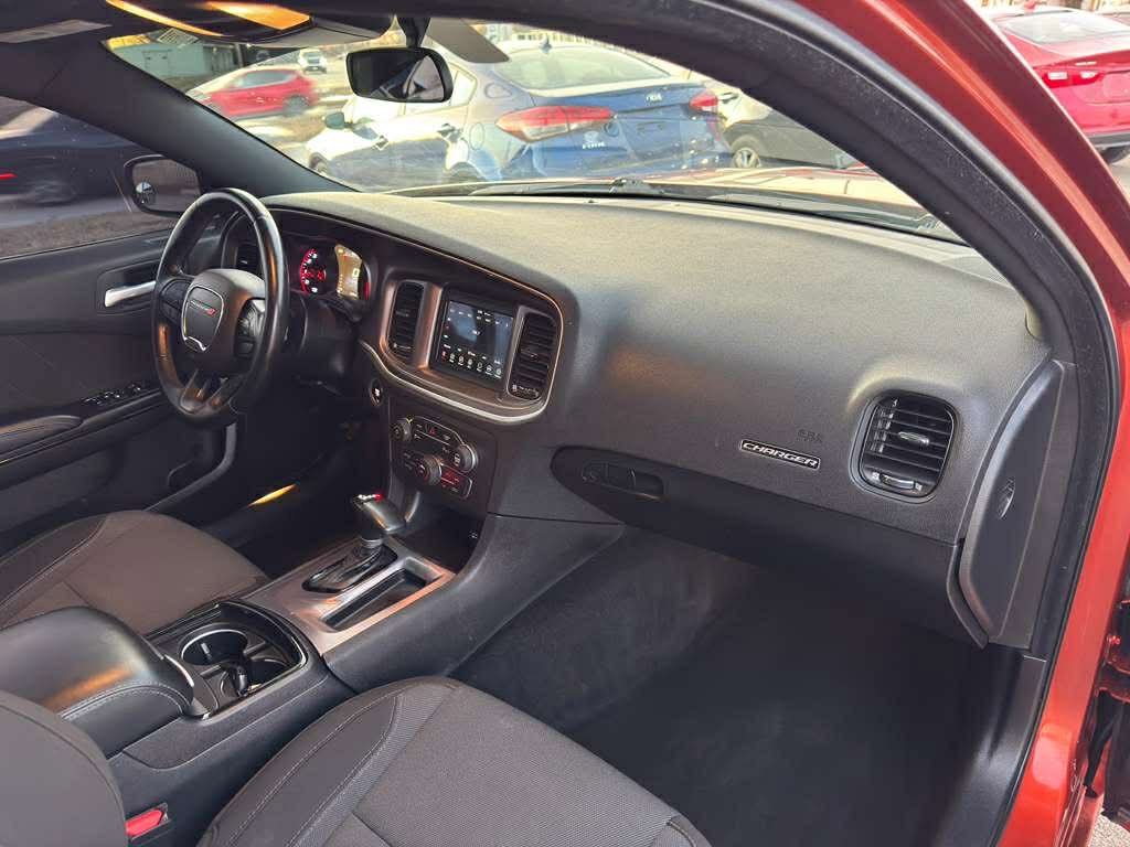 Used 2021 Dodge Charger SXT w/ Blacktop Package image 26