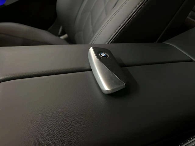 Used 2026 BMW 530i xDrive AWD/4WD image 91