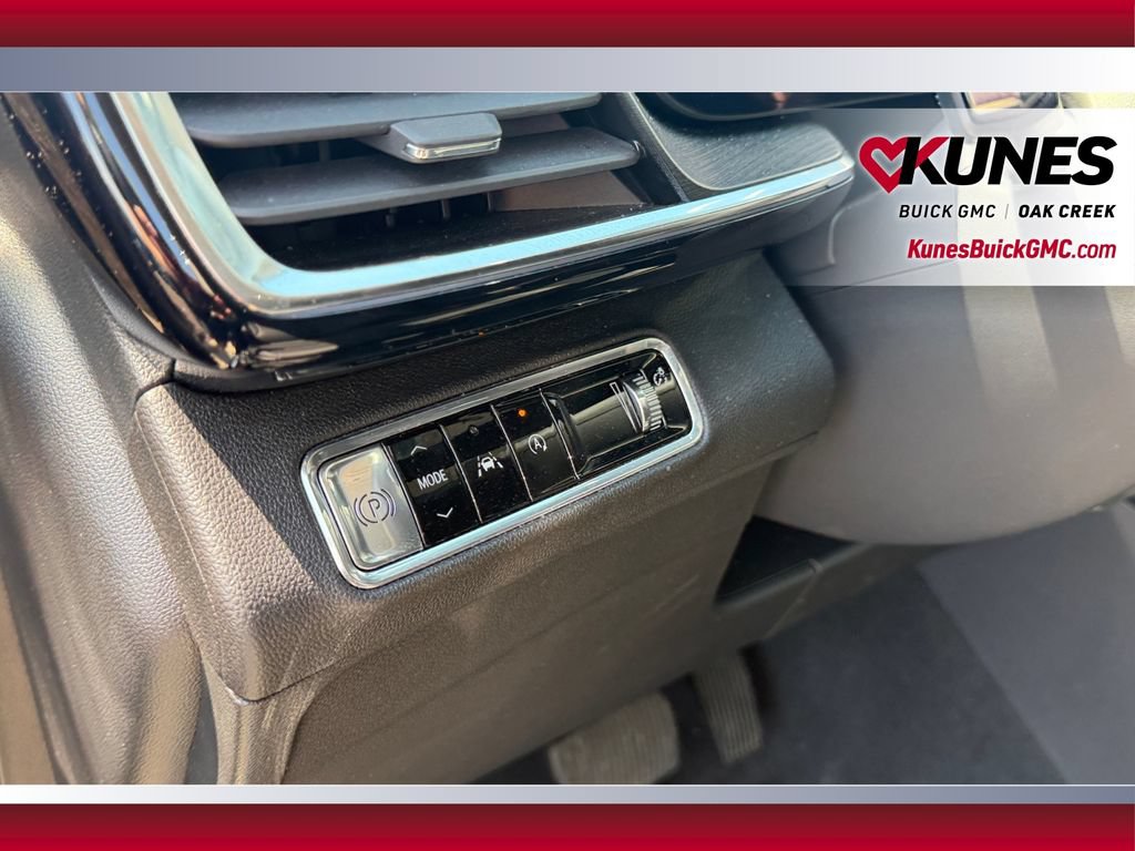Used 2024 Buick Envision Preferred AWD/4WD image 19
