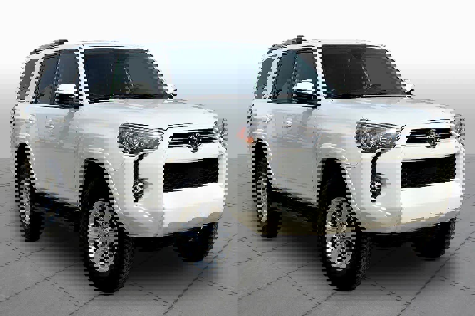 Used 2024 Toyota 4Runner SR5 AWD/4WD image 3