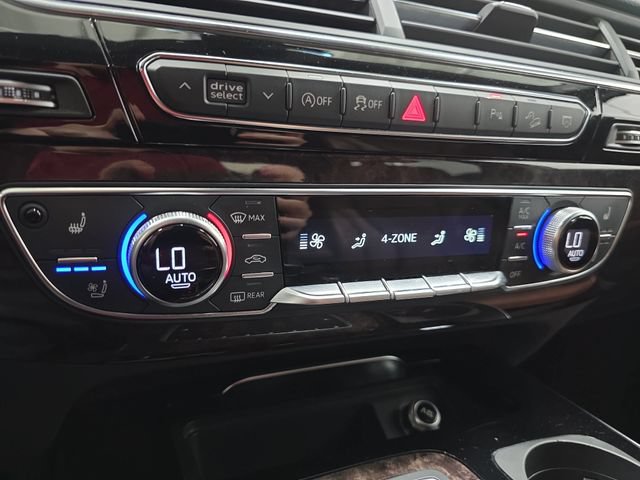 Used 2018 Audi Q7 3.0T Premium Plus w/ Premium Plus Package AWD/4WD image 23
