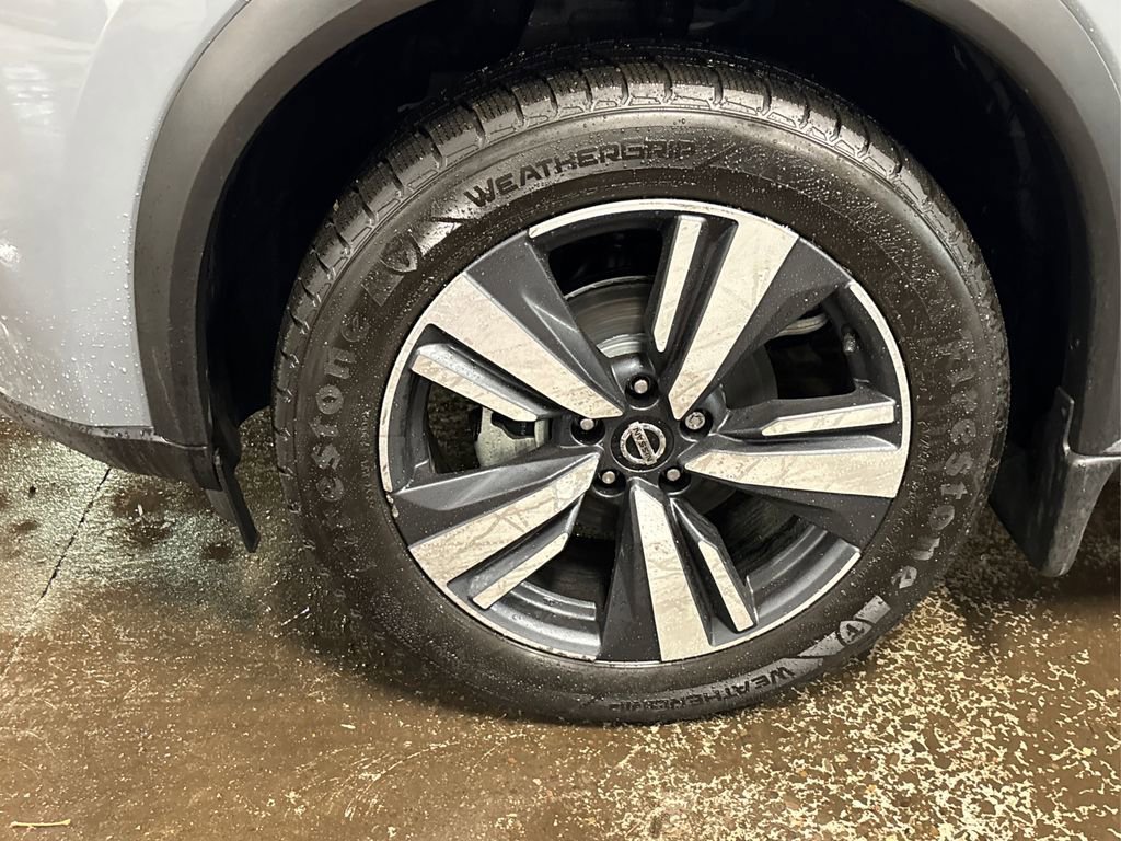 Used 2021 Nissan Rogue SL w/ Premium Package image 12