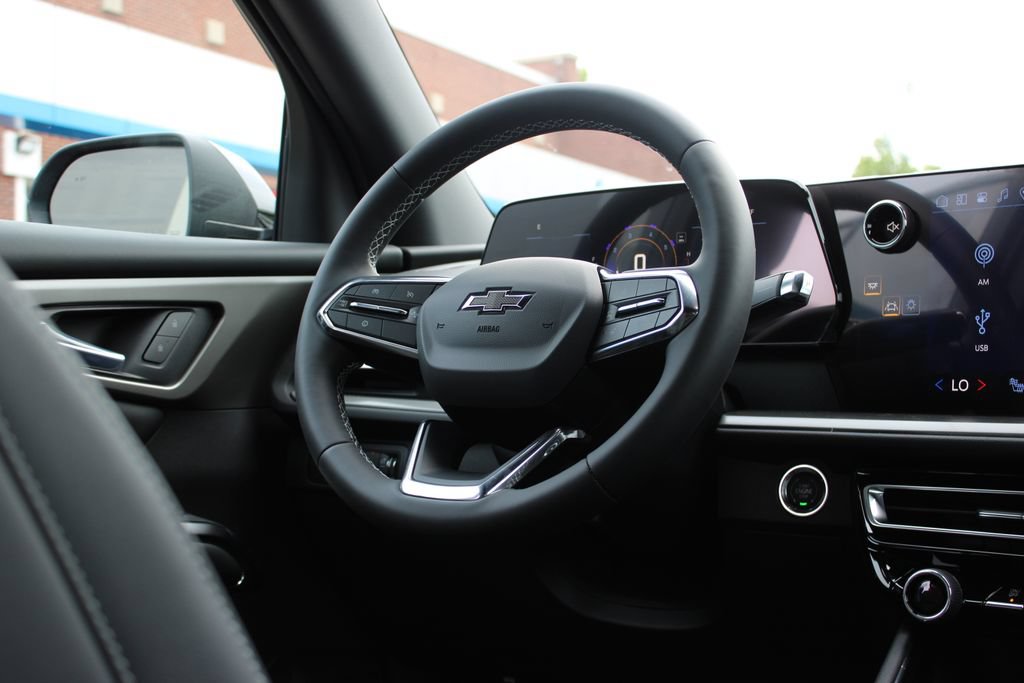 New 2027 Chevrolet Traverse LT w/ Midnight/Sport Edition AWD/4WD image 47