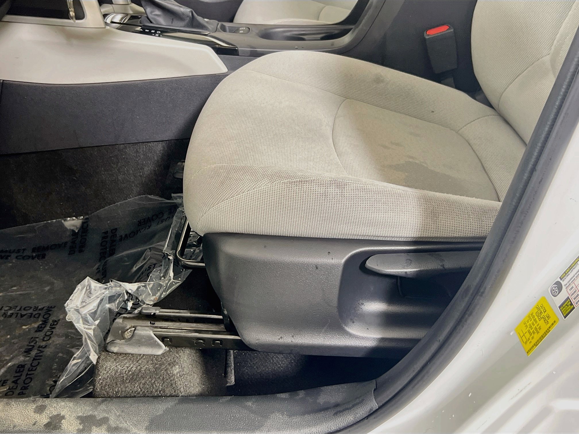 Used 2022 Toyota Corolla Cross L AWD/4WD image 18