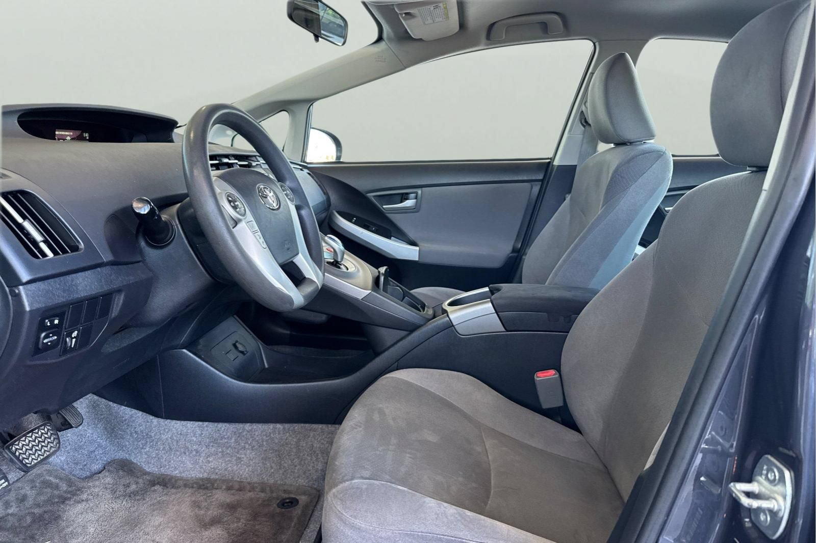 Used 2014 Toyota Prius Three FWD image 14