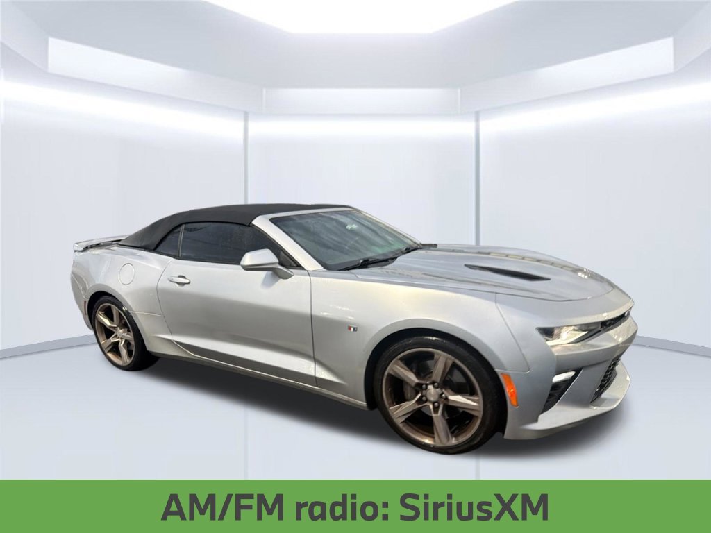 Used 2017 Chevrolet Camaro SS RWD image 8