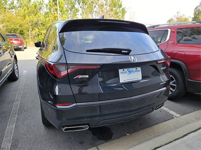 Used 2023 Acura MDX A-Spec image 9