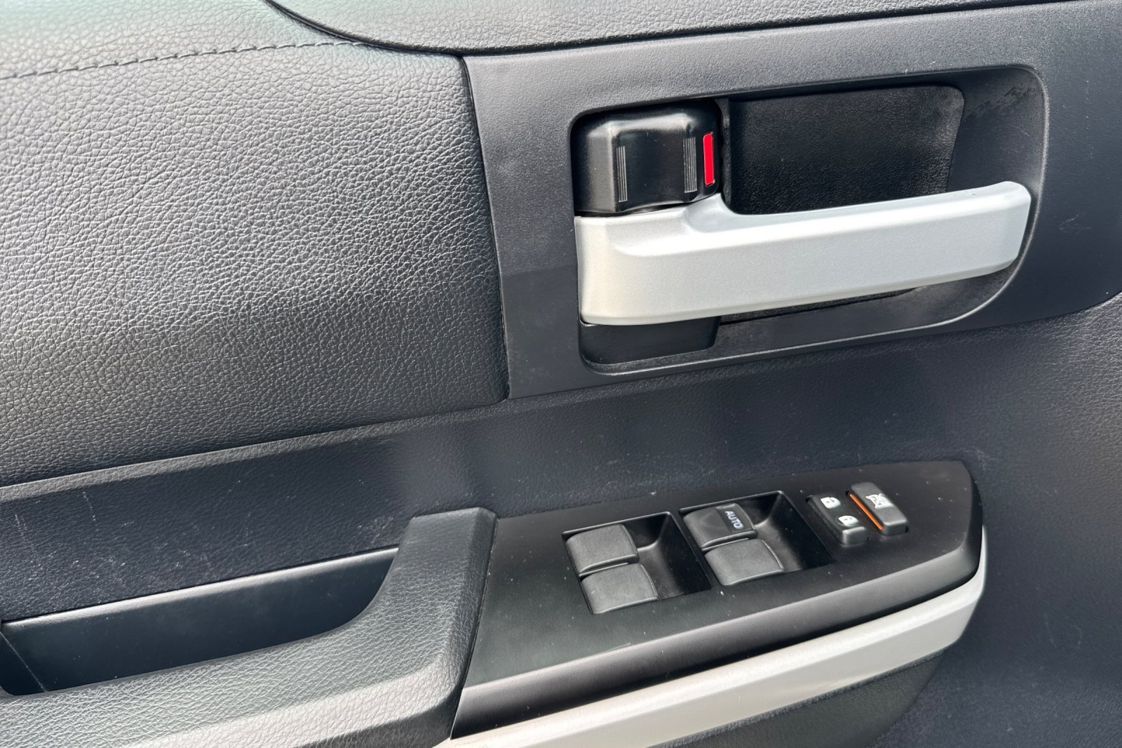 Certified 2019 Toyota Tundra SR5 w/ SR5 Upgrade Package RWD image 10