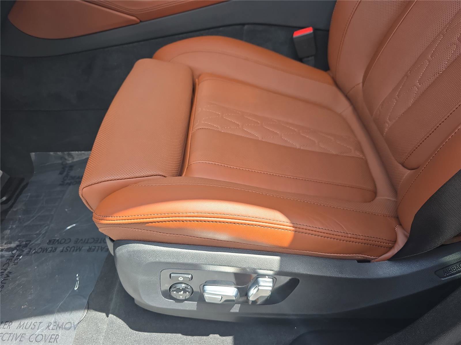 Used 2026 BMW X6 xDrive40i w/ Executive Package AWD/4WD image 17