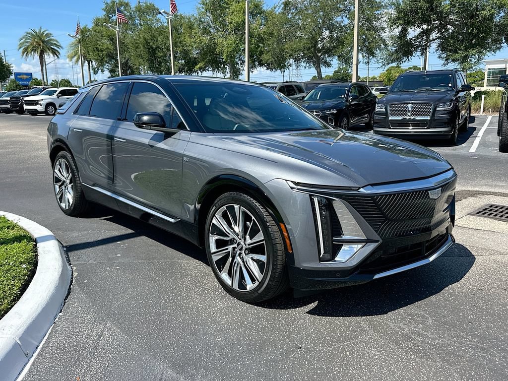 Certified 2023 Cadillac Lyriq 2WD image 3