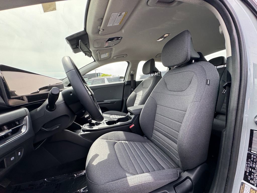 Certified 2025 Kia K4 EX image 14