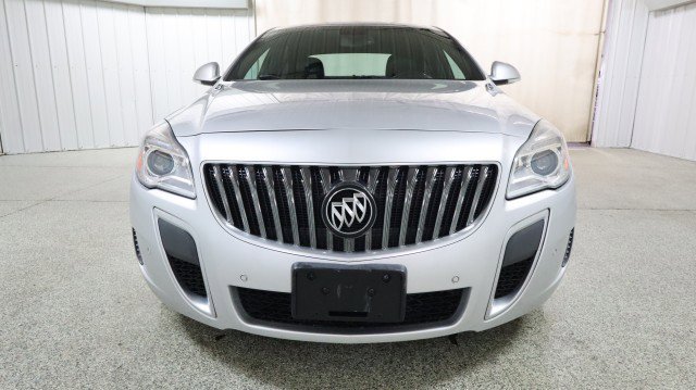 Used 2017 Buick Regal GS image 7