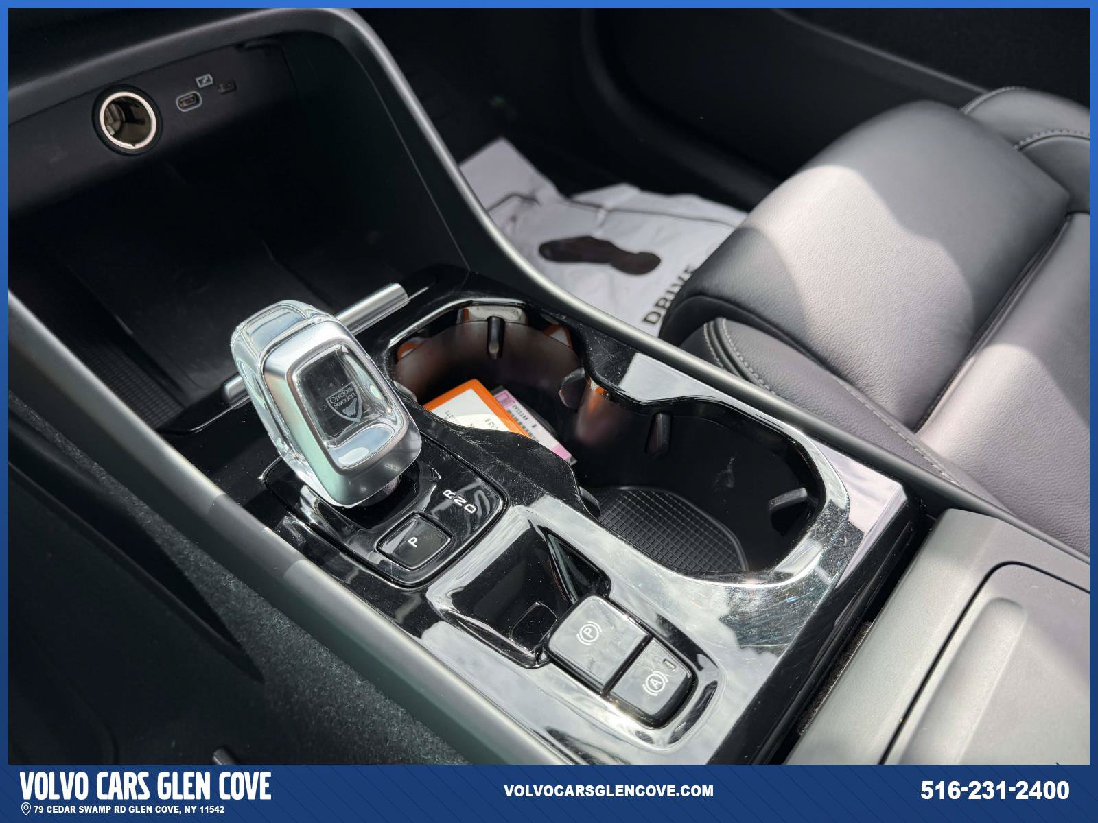Certified 2023 Volvo XC40 B5 Plus w/ Protection Package Premier AWD/4WD image 28