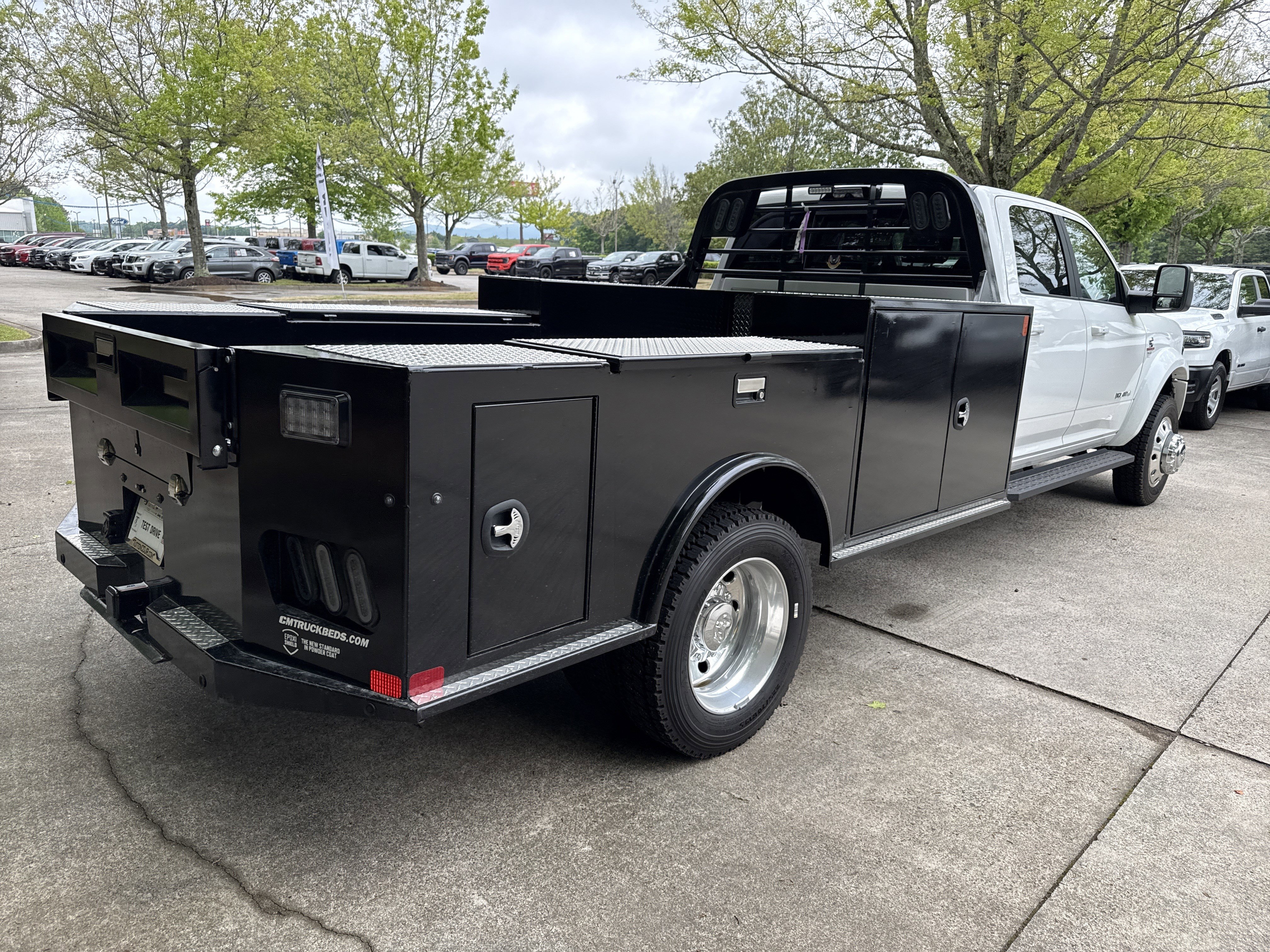 New 2026 RAM 5500 4x4 Crew Cab image 7