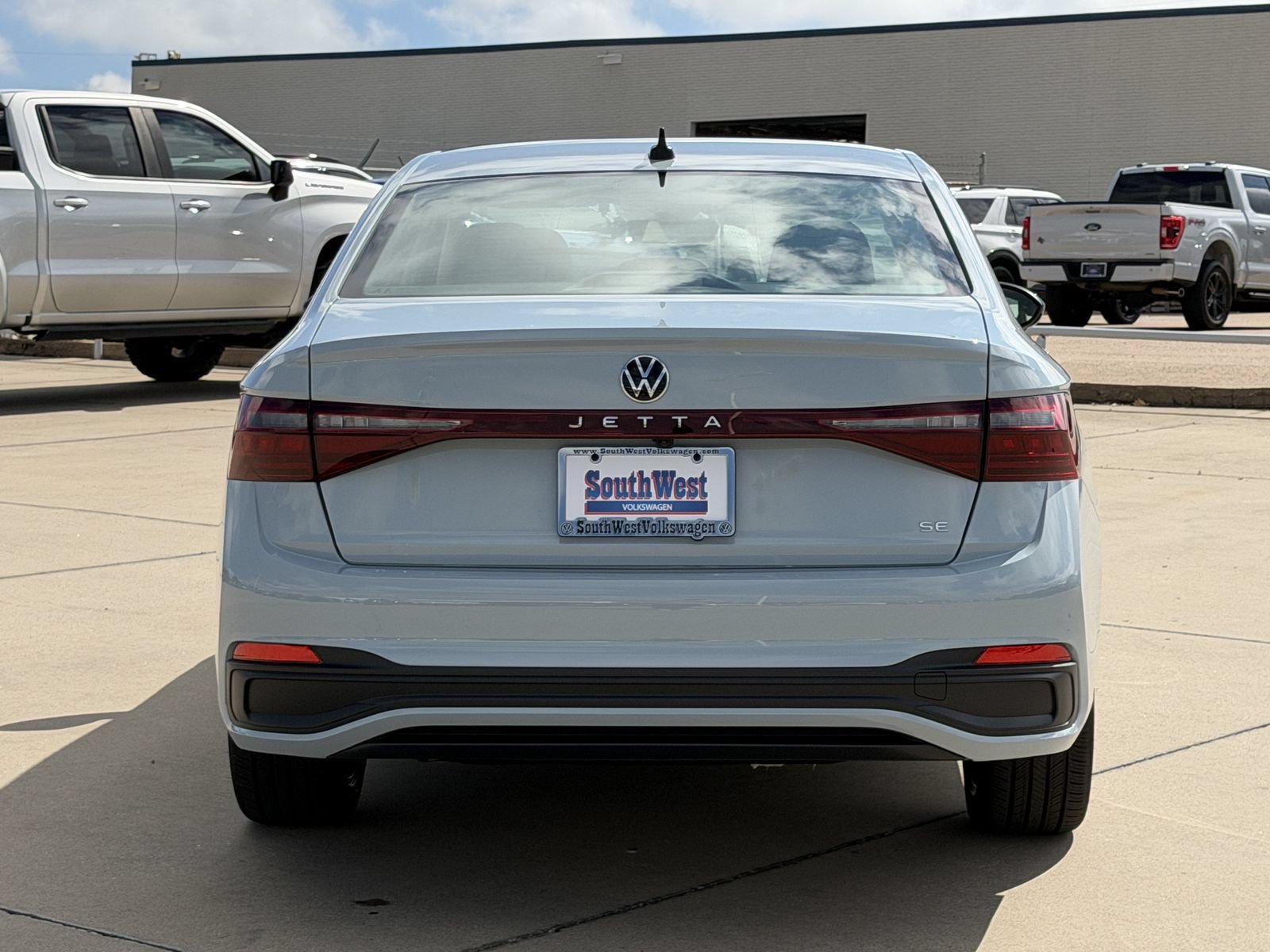 New 2026 Volkswagen Jetta SE FWD image 5