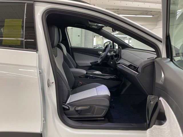 New 2025 Volkswagen ID.4 Pro image 13