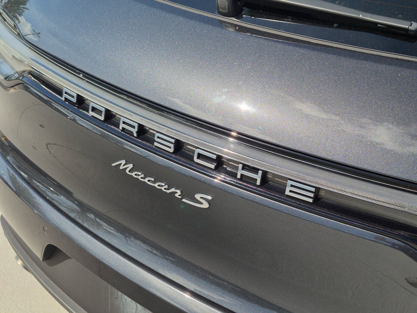 Certified 2020 Porsche Macan S AWD/4WD image 13