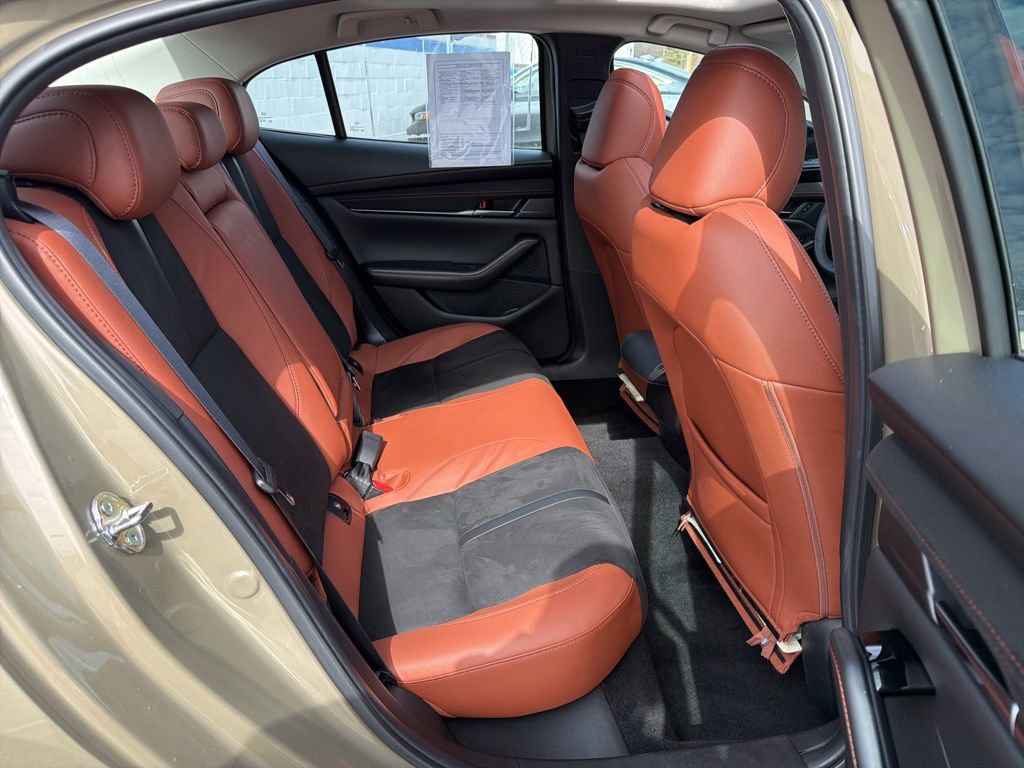 Used 2025 MAZDA MAZDA3 s image 23