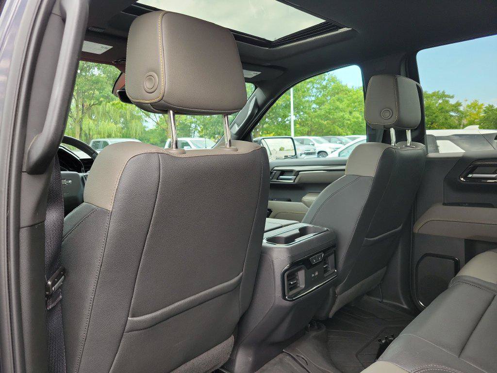 Certified 2023 Chevrolet Silverado 1500 ZR2 w/ Technology Package AWD/4WD image 26