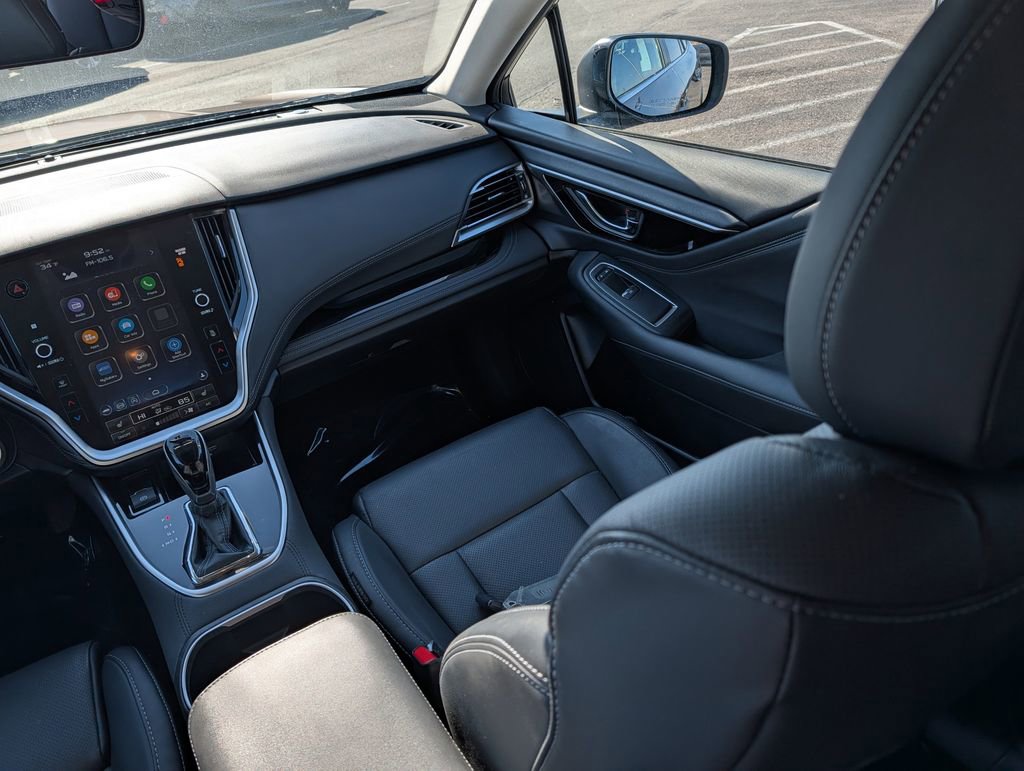 Used 2022 Subaru Outback Limited image 11