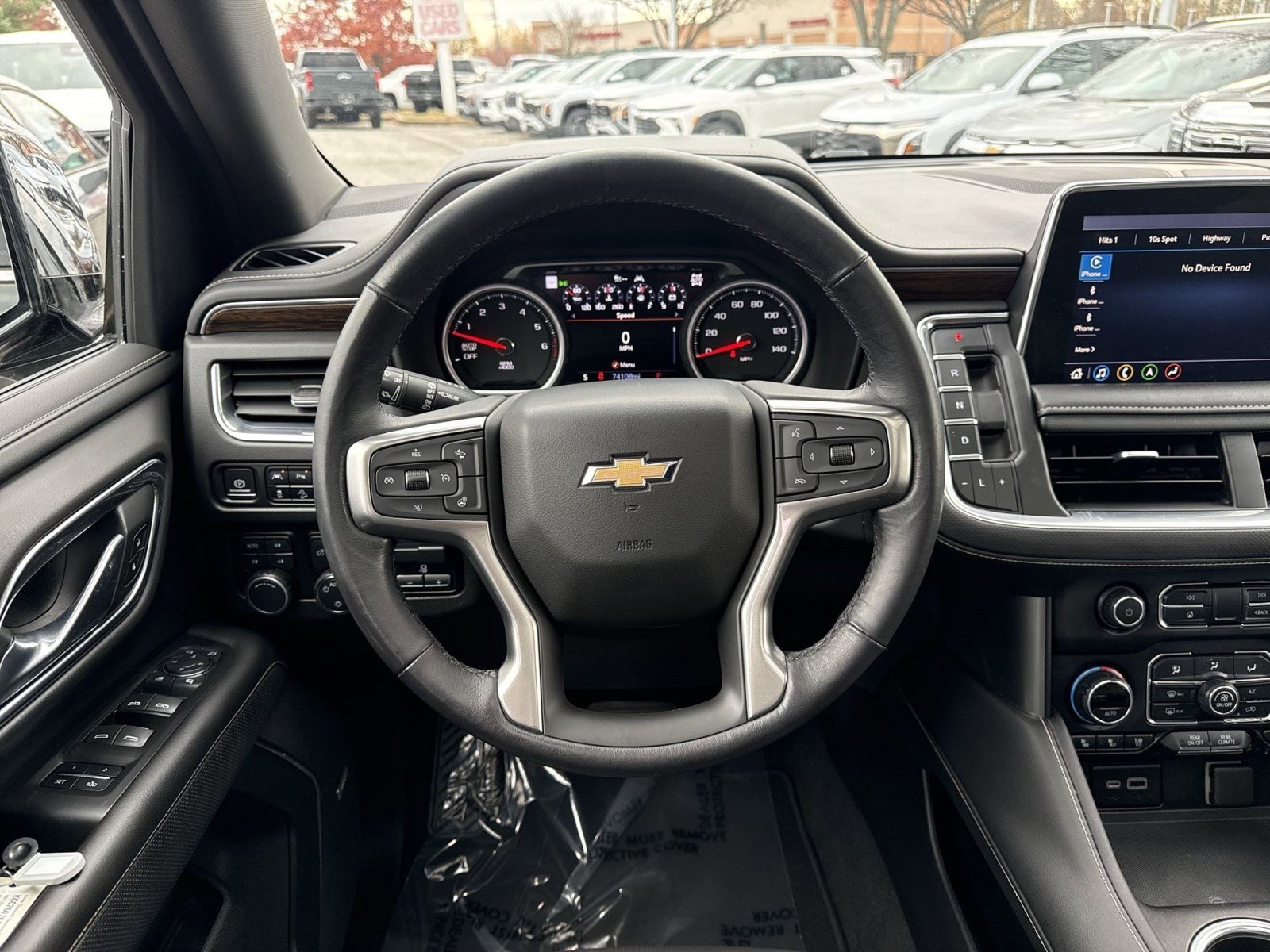 Used 2021 Chevrolet Suburban Premier w/ Premium Package image 16