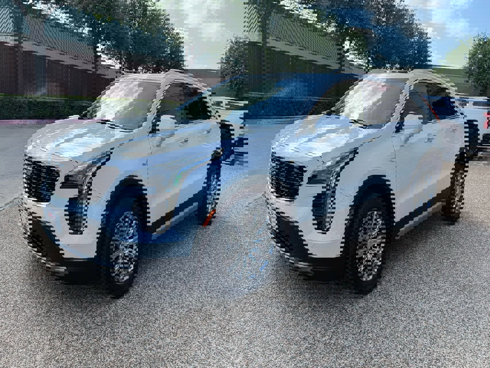 Used 2020 Cadillac XT4 Premium Luxury w/ Driver Awareness Package FWD image 12