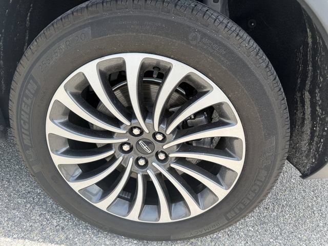 Used 2023 Lincoln Aviator Reserve w/ Equipment Group 201A AWD/4WD image 36