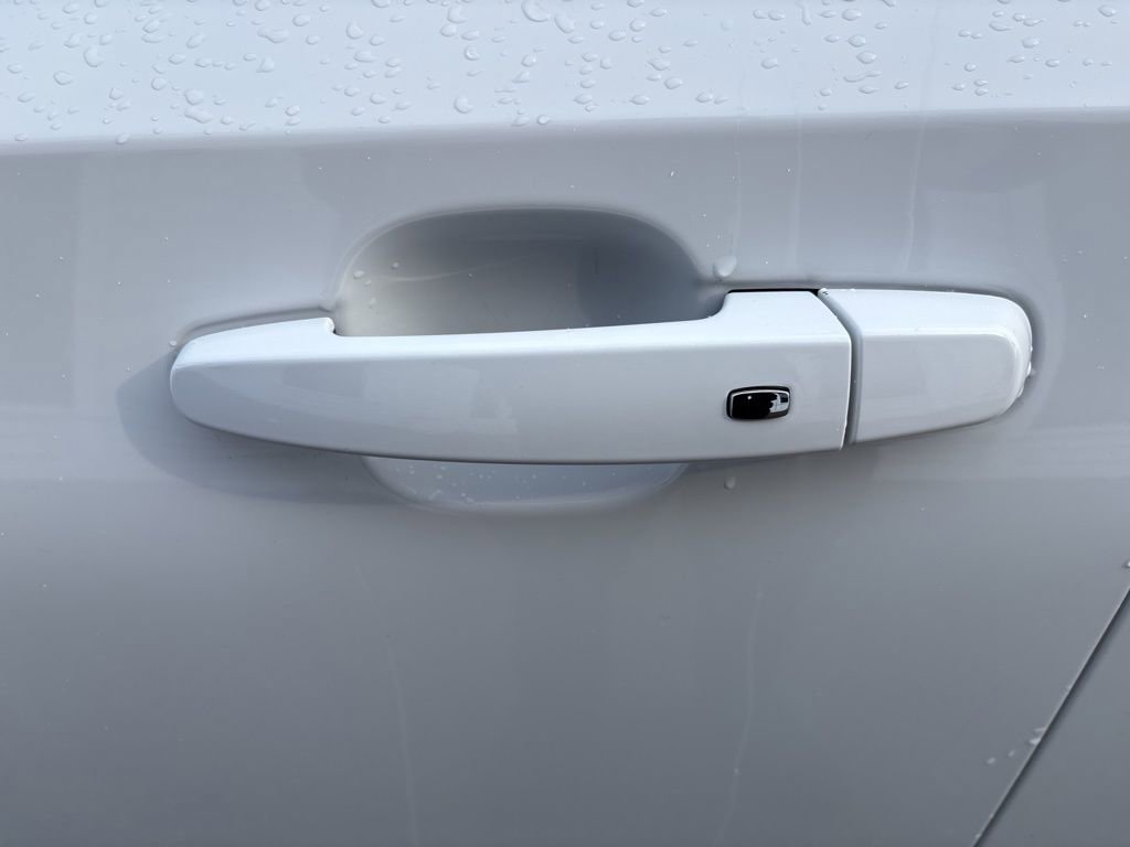 Used 2022 GMC Terrain SLE w/ Driver Convenience Package image 13