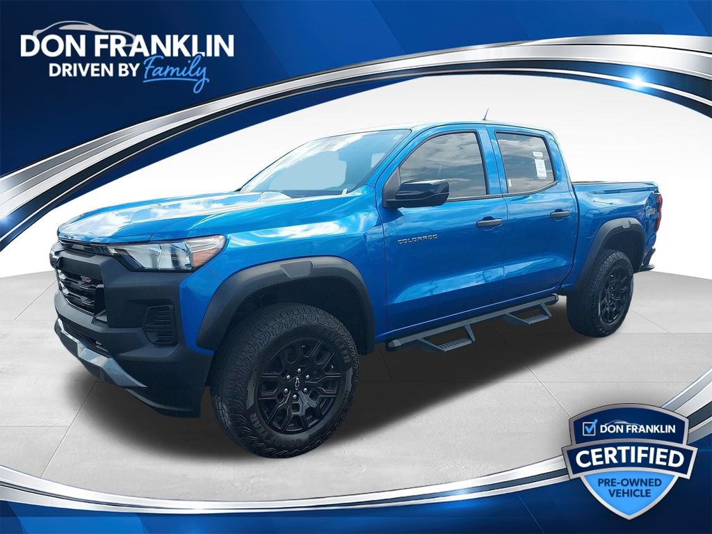 Used 2024 Chevrolet Colorado Trail Boss w/ Technology Package AWD/4WD image 1