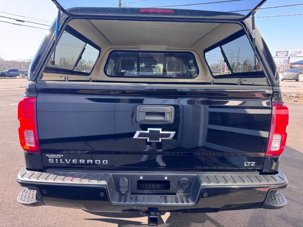 Used 2017 Chevrolet Silverado 1500 LTZ Z71 w/ Midnight Edition image 33