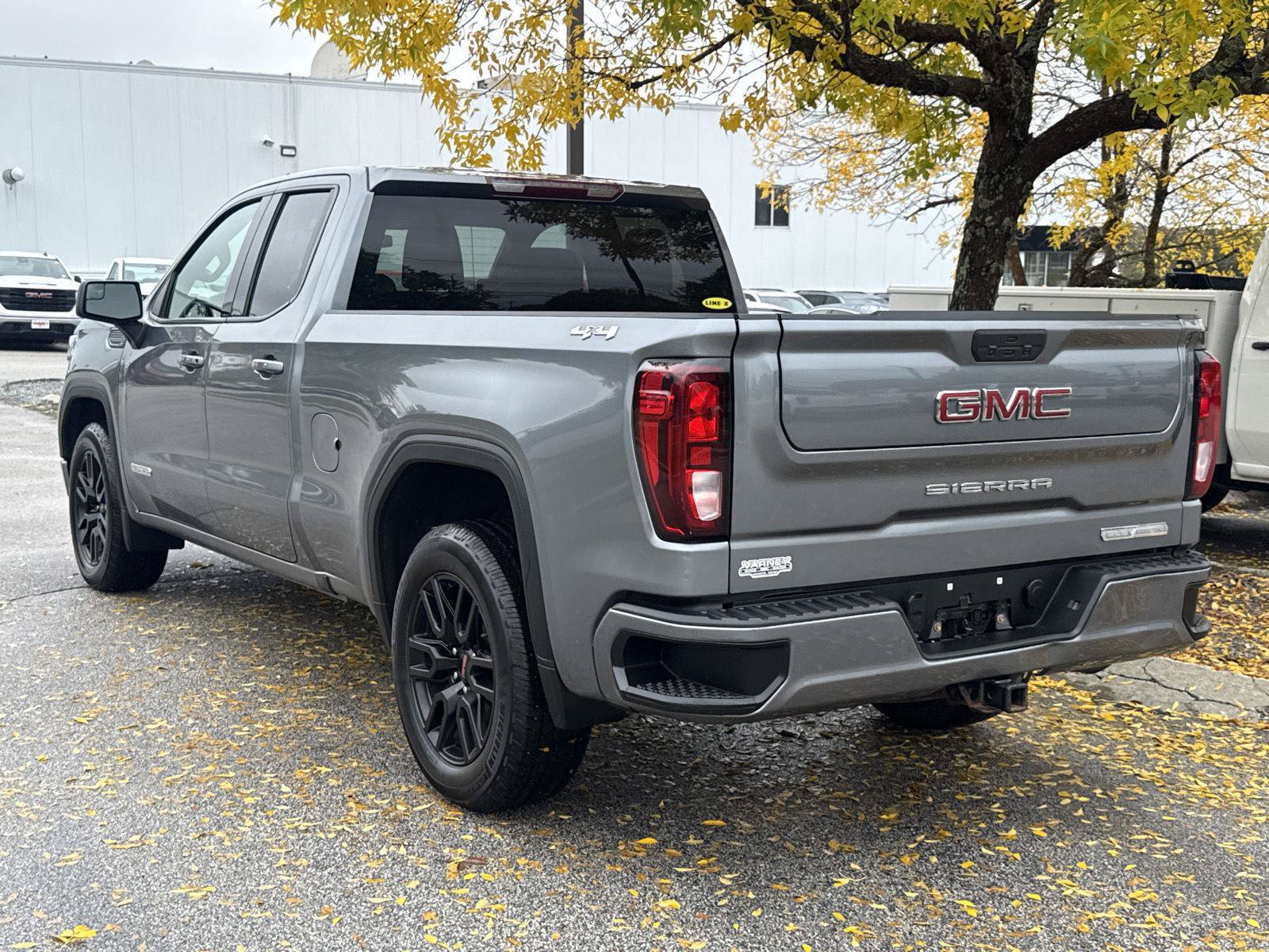 Used 2022 GMC Sierra 1500 Elevation AWD/4WD image 6